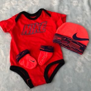 Nike baby set